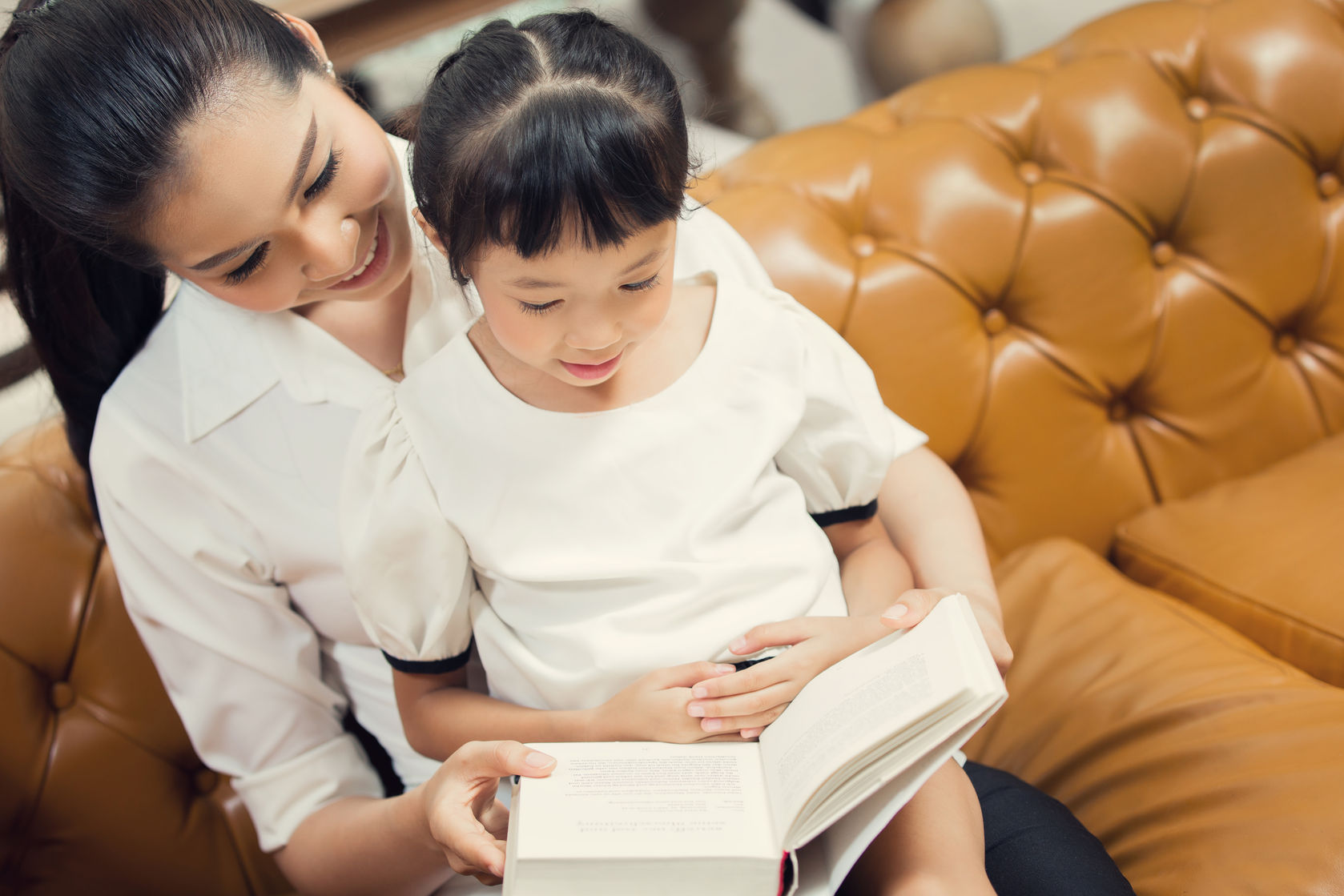 Ingin Dukung Kemampuan Bahasa Si Kecil? Ini Caranya...