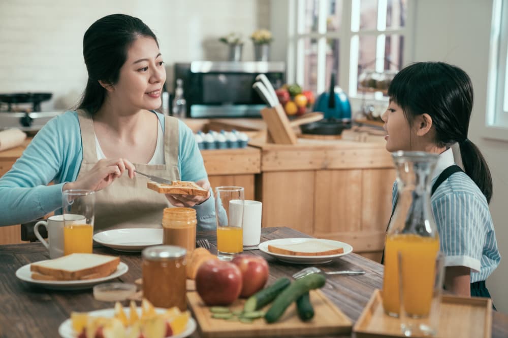 Asupan Makanan Bergizi Seimbang, Bantu Si Kecil #PintarnyaLebih!