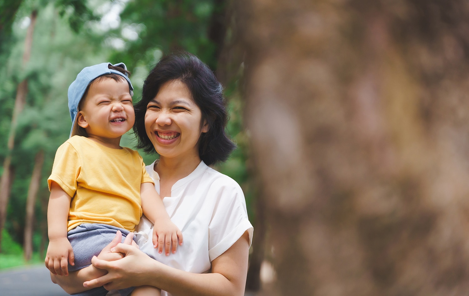 umur berapa bayi laki-laki mulai bicara