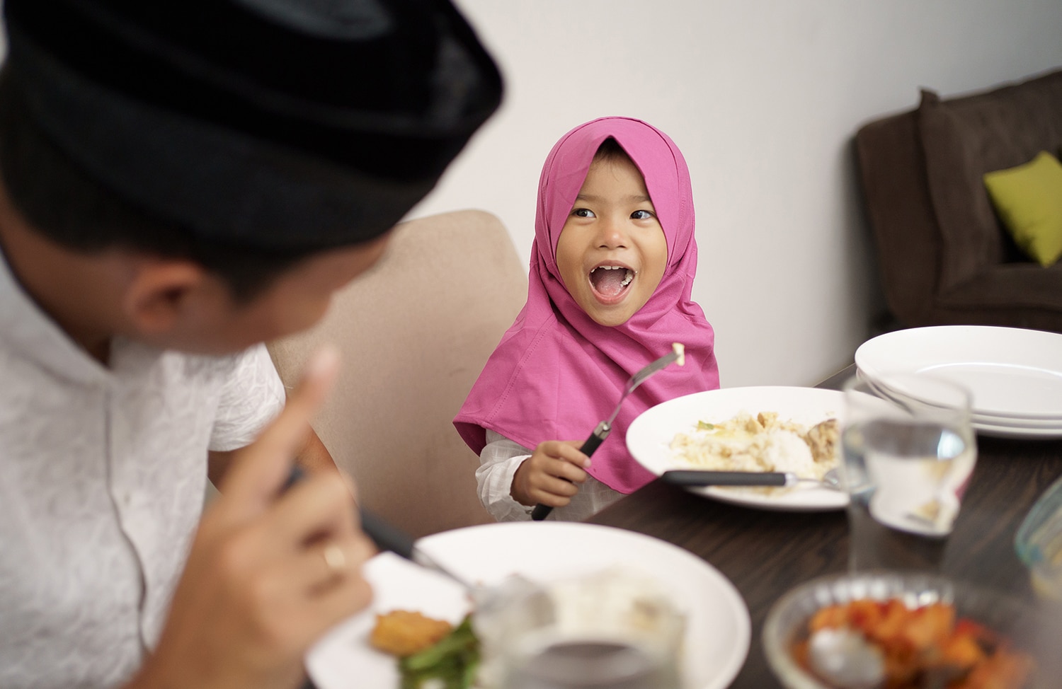 Tips Menyiapkan Menu Sahur Pertama untuk Anak