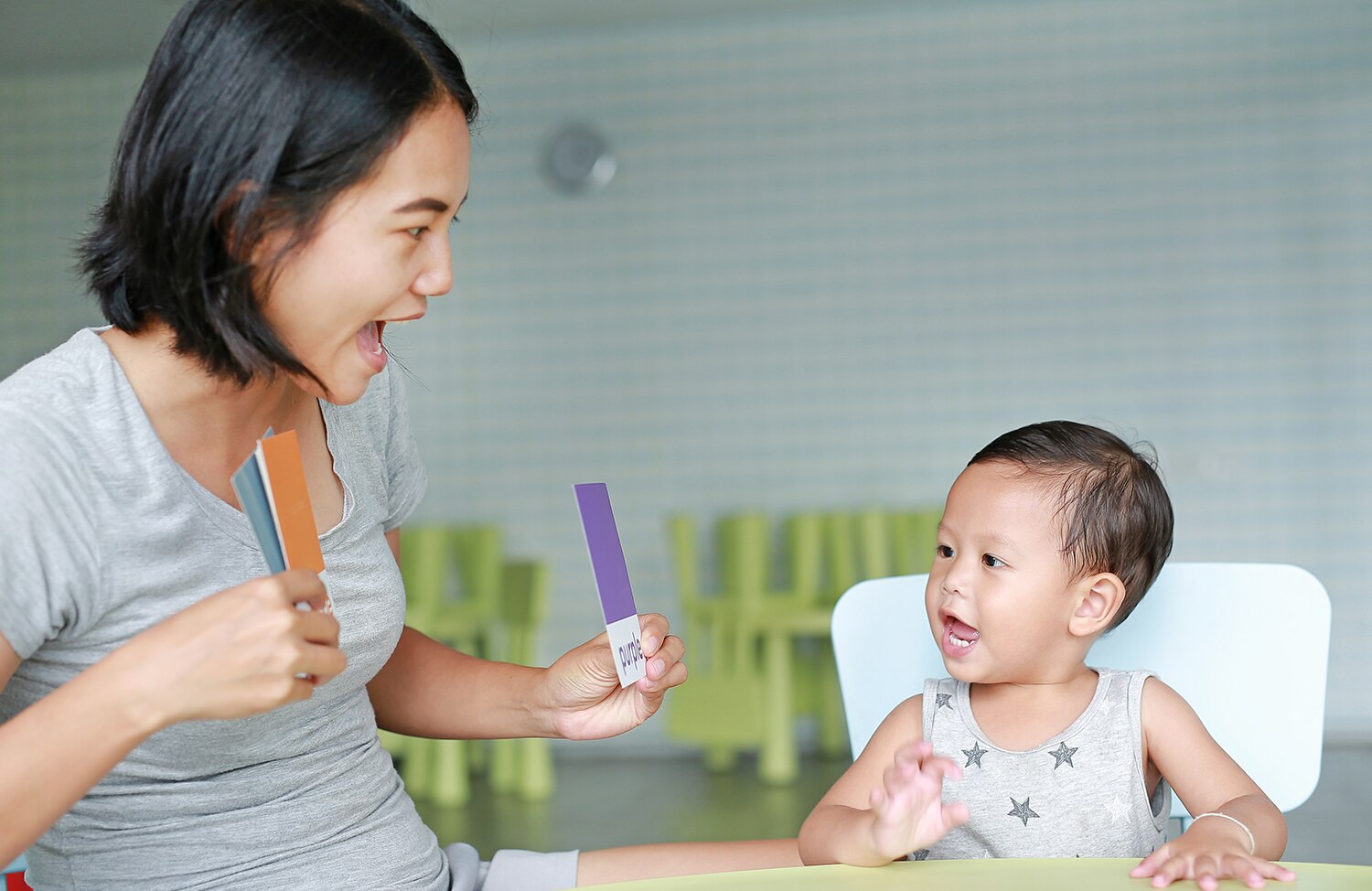 Peran Orangtua menstimulasi Anak Bicara untuk Perkembangan Bahasa