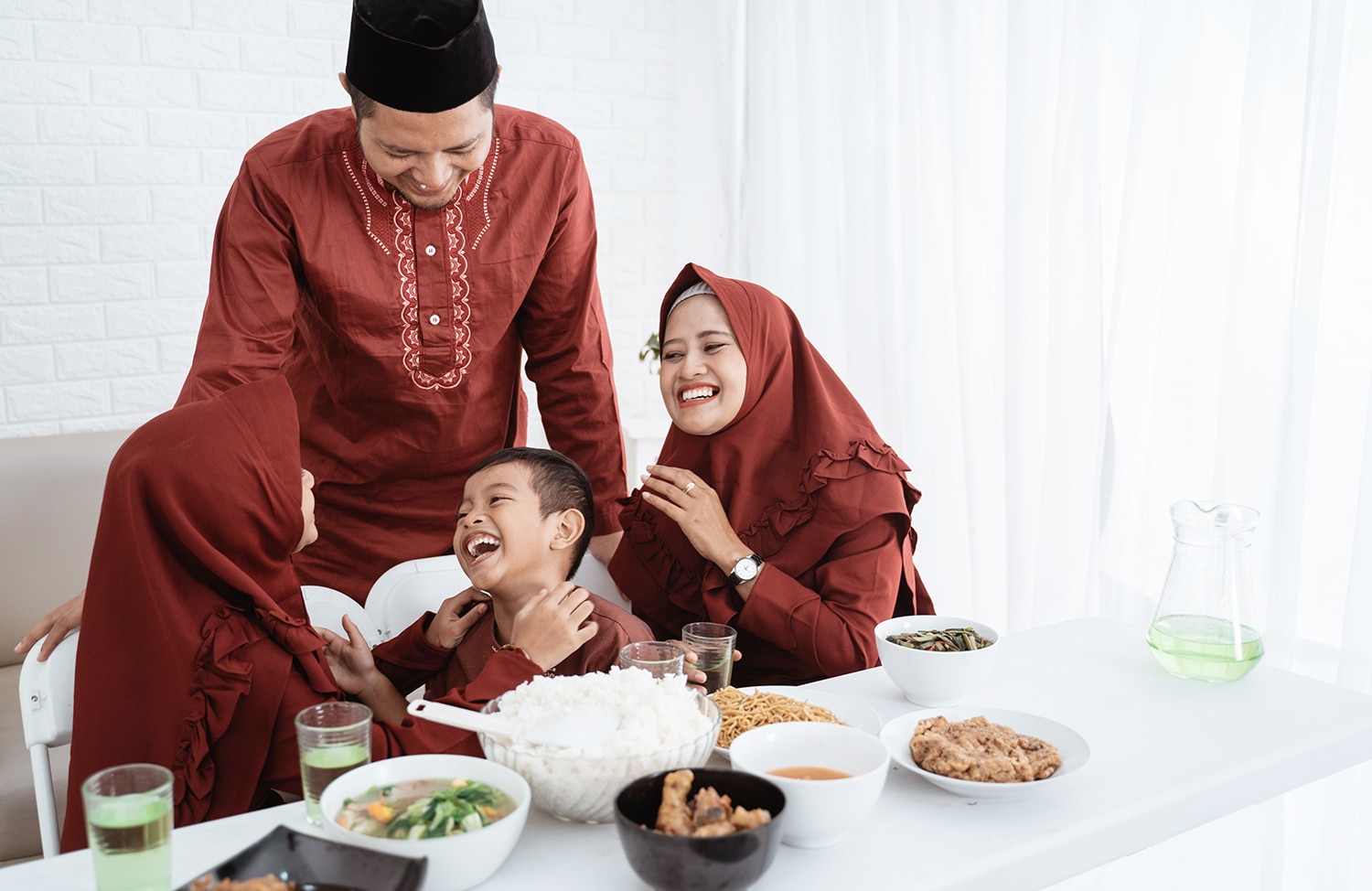 Tips Mengatur Menu untuk Penuhi Asupan Anak Saat Puasa